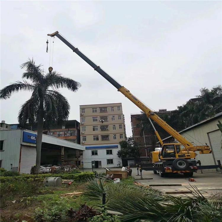 六盘水12吨吊车出租一天的收费标准是什么