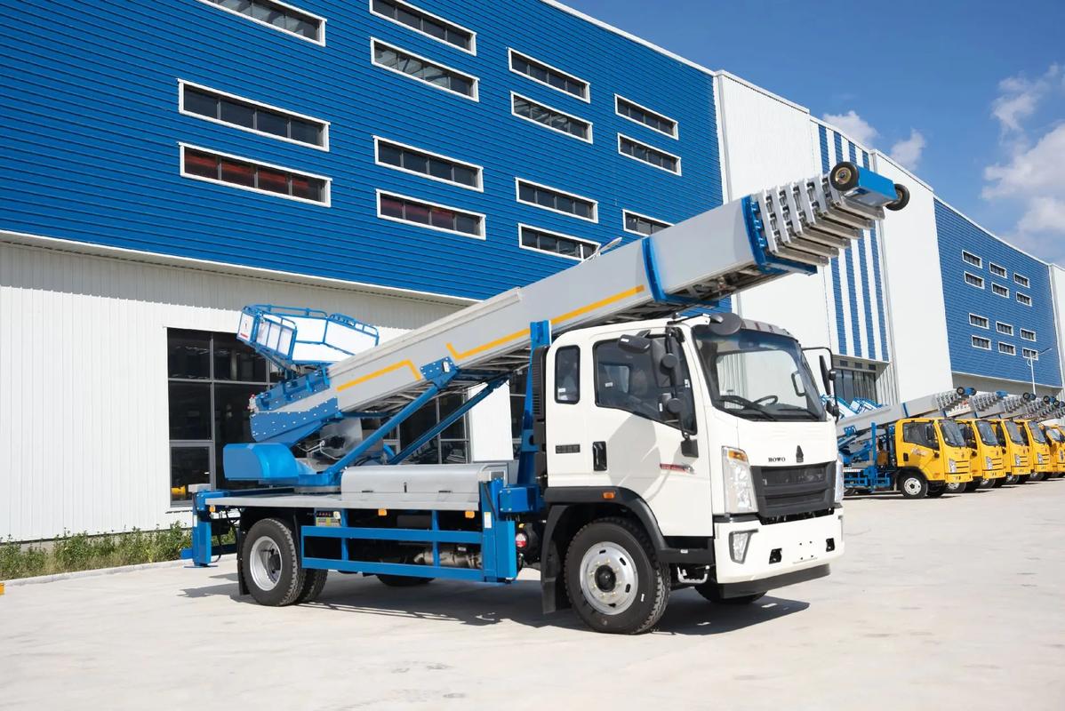 六盘水出租云梯车高空作业车 建筑垃圾搬运